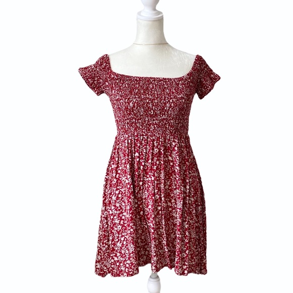 Dresses & Skirts - Free People Style Off Shoulder Smocked Dress